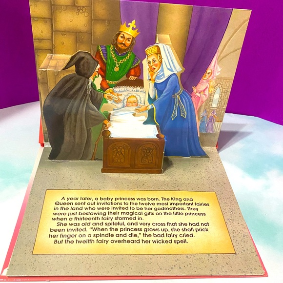 SLEEPING BEAUTY VINTAGE 90s COLLECTABLE HARDCOVER POP -UP STORYBOOK - Picture 3 of 15